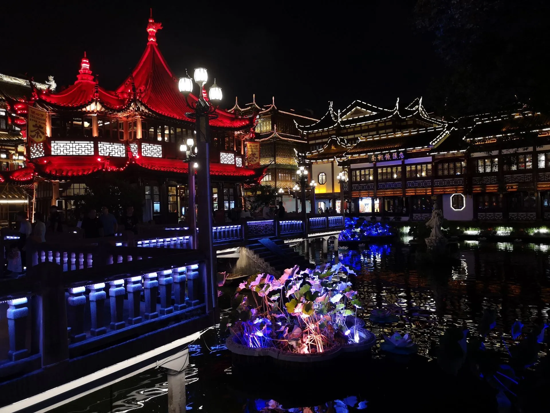 Yuyuan Lantern Festival in Shanghai