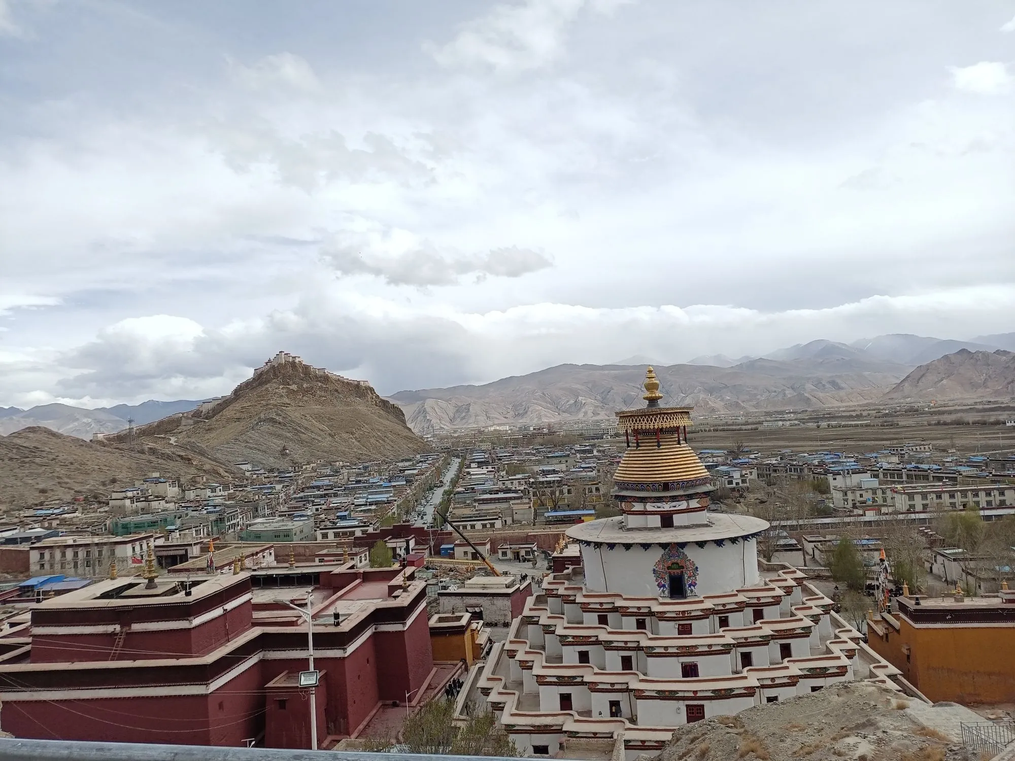 Tashilhunpo Monastery's golden roofs above Shigatse
