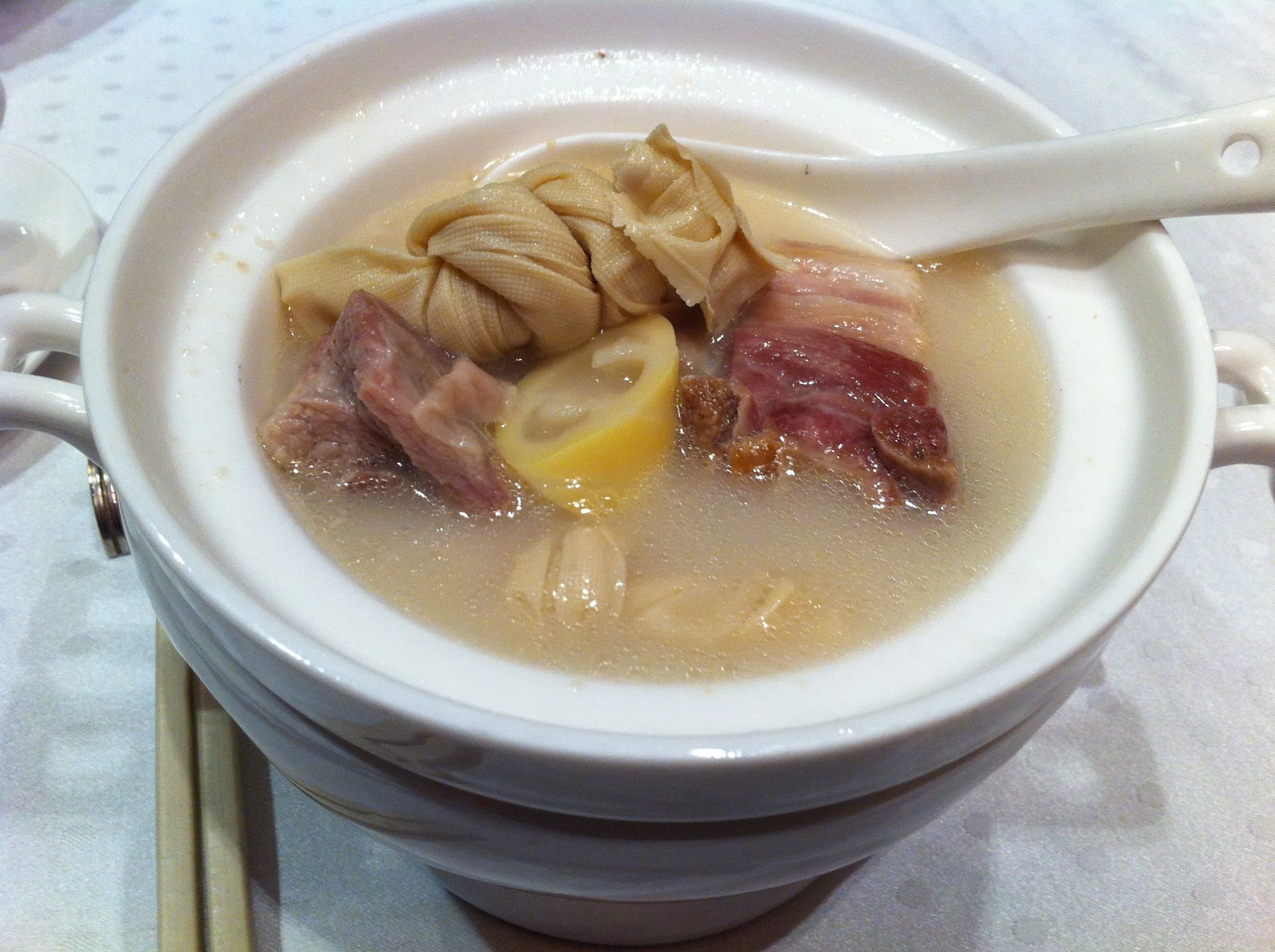 Yan du xian — salt pork, fresh pork and spring bamboo in a milky soup, Shanghai